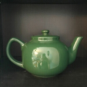 FOREST green tea pot